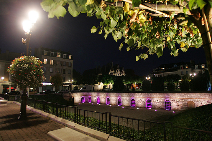 Place du forum de nuit © Reims.fr